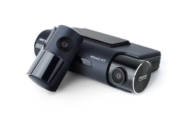 กล้องติดรถยนต์ IROAD X11